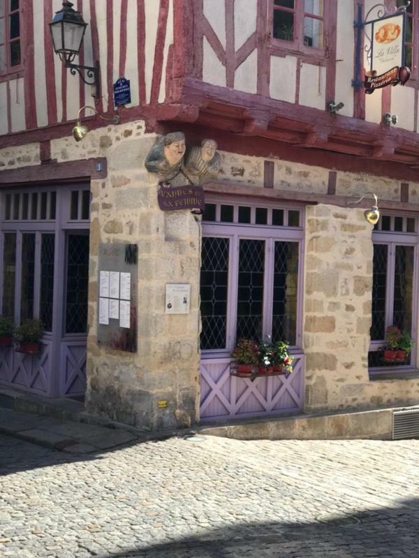 Appartement Au Coeur Du Quartier Historique Vannes Eksteriør billede